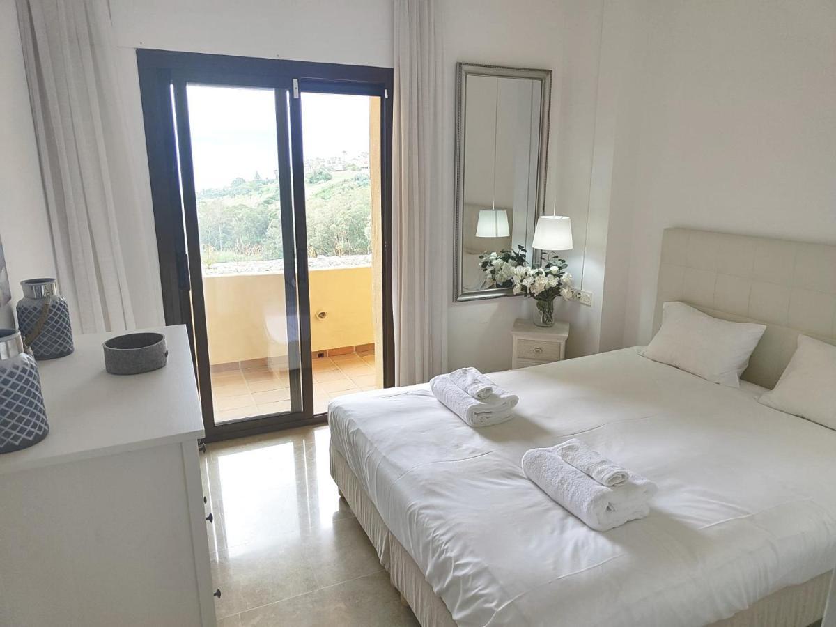 Ferienwohnung 15 First Line Penthouse With Wonderful Seaview Near Duquesa Golf Manilva Andalucia Exterior foto