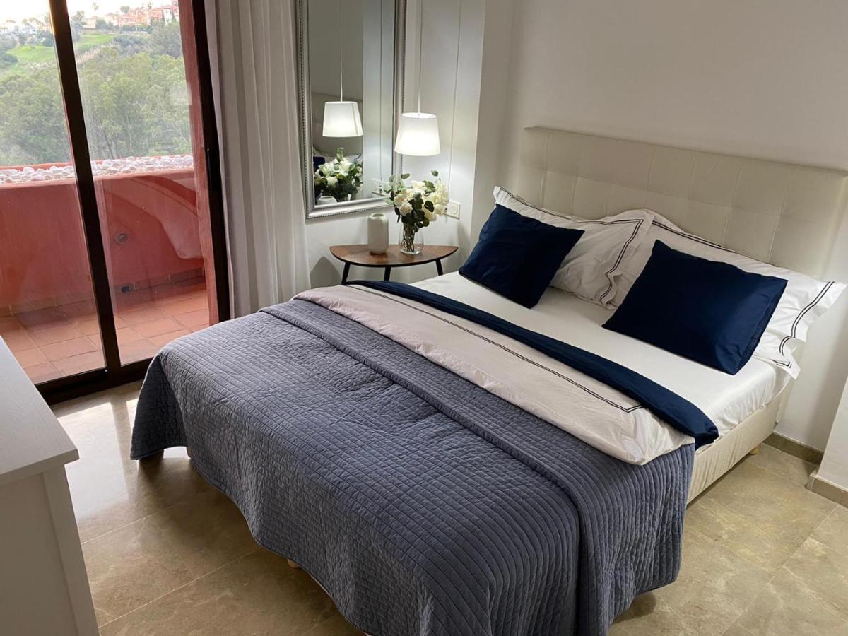 Ferienwohnung 15 First Line Penthouse With Wonderful Seaview Near Duquesa Golf Manilva Andalucia Exterior foto